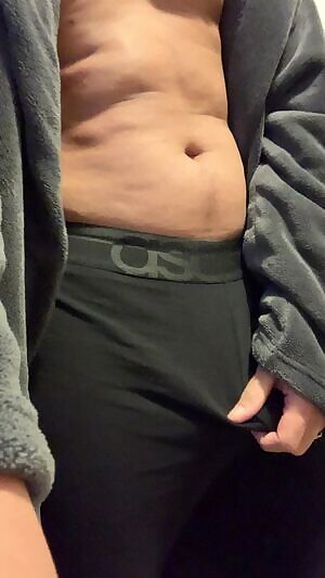 On Your Knees! 💦💦