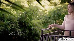 Goldie Anal