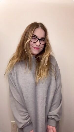 i just wanna give somebody a pleasant surprise 😌