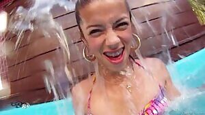 So cool, love it! Now i miss summer <3