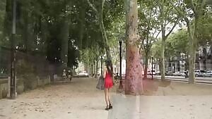 I like revealing my tits in public