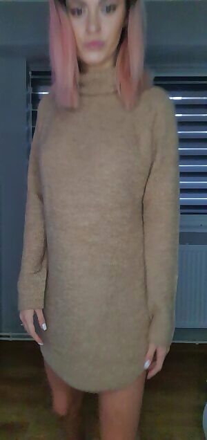 Is cold outside come keep me warm