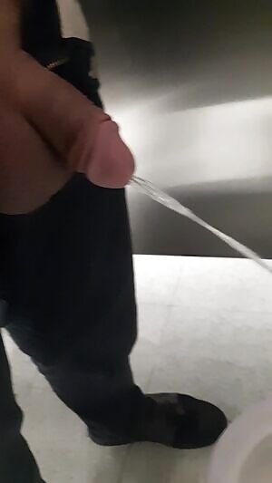 Loud pee at work with a chub on.