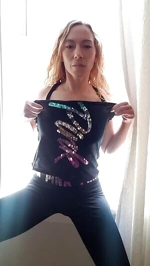 Nippleplay on the windowsill... 43