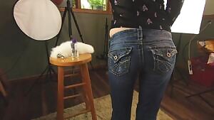 Hi! S short clip from one of my videos. Enjoy! 😁