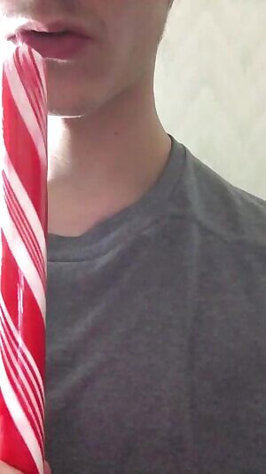 Let's play around and explore your sexual kinks no homo 😈😈   snap donttacoboutit2 kik broke_afxx also have used toys!