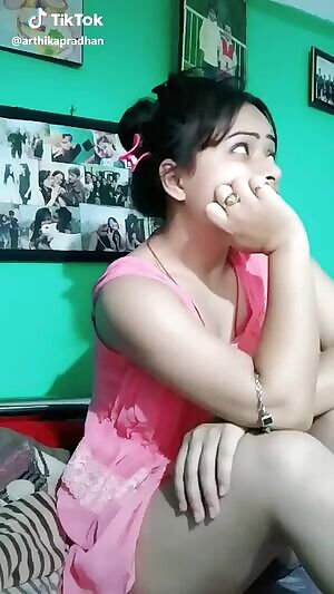 Smooth thighs to die for...