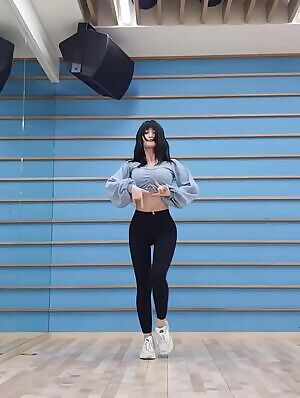 Twice - Momo