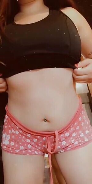 My bra devour my tits 😂