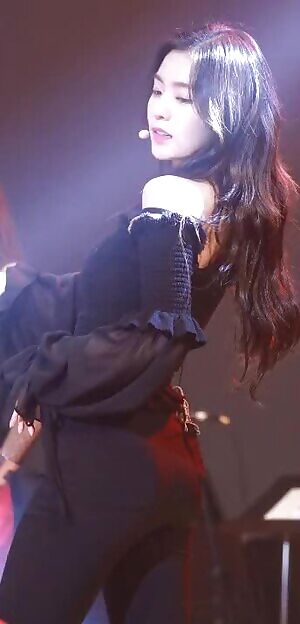Red velvet - Irene thicc