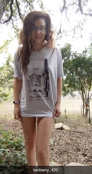 It's definitely T shirt weather 🍁 f/38