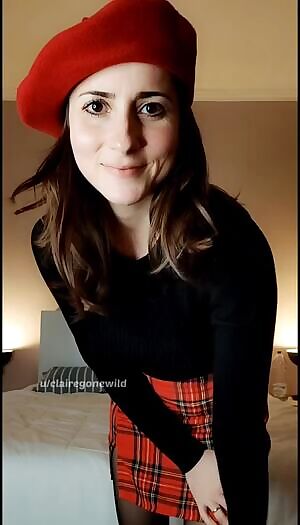 I think this outfit makes me look cute, what you think?