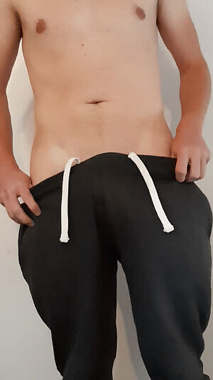 It' not just about how hard it is when whipping out. It's also about the way it moves! 🐍