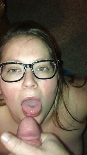 GF taking a load on her face