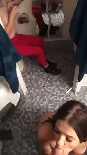 Bathroom Blowjob Teens / r/gifsthatendtoosoon