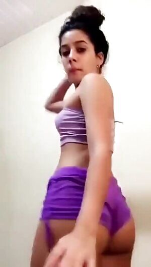 Amateur Teen Strip Dance