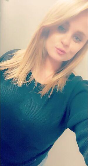 I love showing off my tits 😋🤗 {OC}