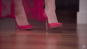 Gina starts by kissing him through his briefs,den french his dick