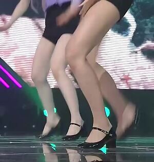 Oh My Girl - Yooa, Arin & Binnie