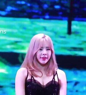 SNSD Sunny - Boobs
