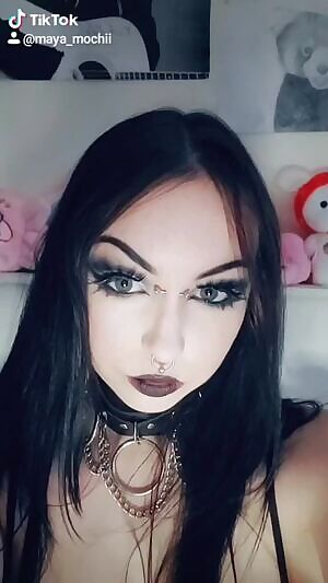 I'm not amazing at transitions, but I'm sure my ass can make up for it.