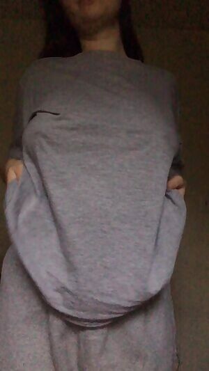 Quick flash of my titties 🙃