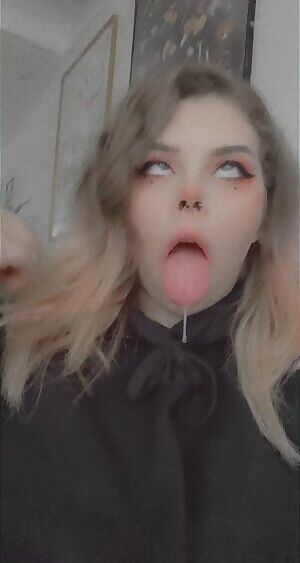 It is fun to drool on things 🤤