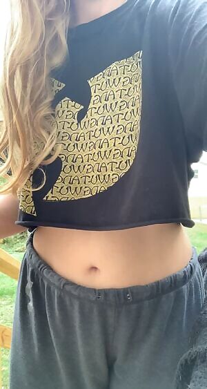 hope my neighbors don’t see😝