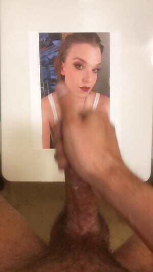 Lzzy Hale encouraged cum tribute