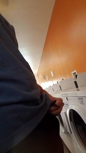 Now in motion, had to transfer three loads 😜 Turns out a guy was literally a foot away on the other side of the window I was next to 😶