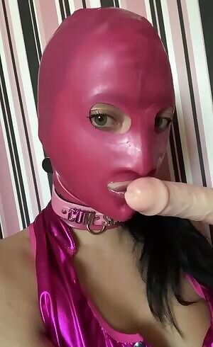 Wishing this dildo would cum for me 🥺