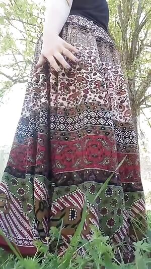 Just a little tease-y peek 🌼🧡