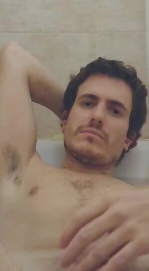 Bathtub time! Who's up to join me? :)