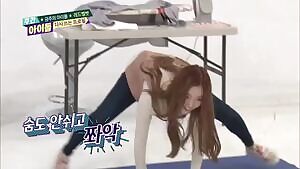 Red Velvet - Irene is Flexible